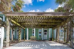 7414 South Thomas