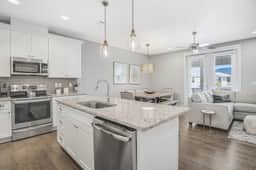 4923 East Destin 4