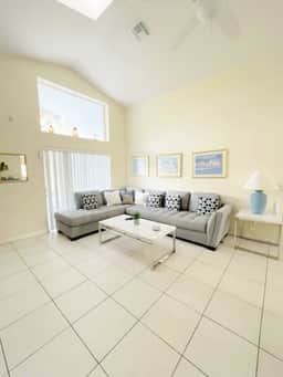 8008 Indian Creek (1)
