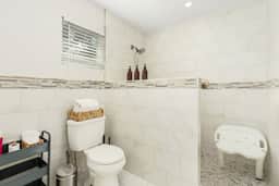 FL- 4129 E RIVER DR