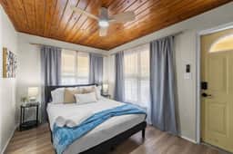 304 Lakeshore #3