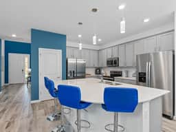 BLUE- SLEEPs 24 w/POOL & MOVIE LOFT!