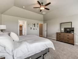 Family-Friendly Luxury- 5BR Home near Woodlands