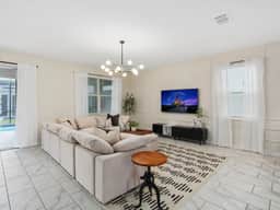 SUPER AMUSiNG- 9BDR/5BA MOVIEs ROOM & SLEEPs 34!