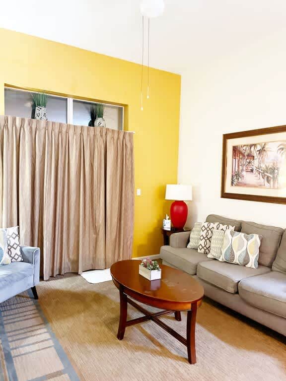 8100 Poinciana 2102