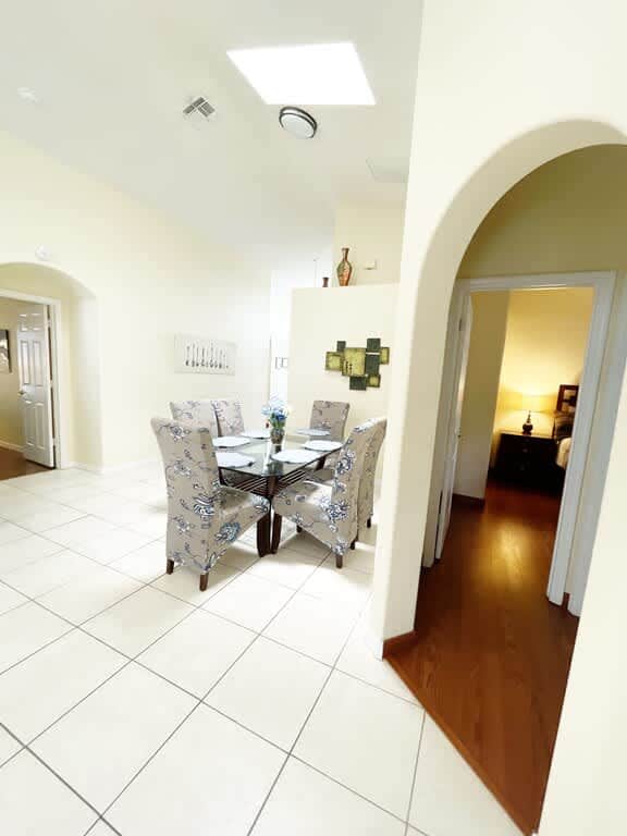 8008 Indian Creek (1)