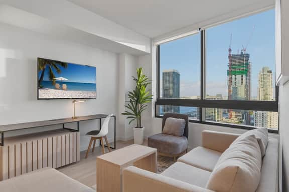 225 UNIT 3607