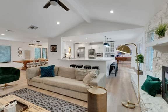Austin Oasis: 5-BR Home w/ Pool & Cozy Fire Pit