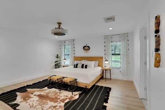 Austin Oasis: 5-BR Home w/ Pool & Cozy Fire Pit