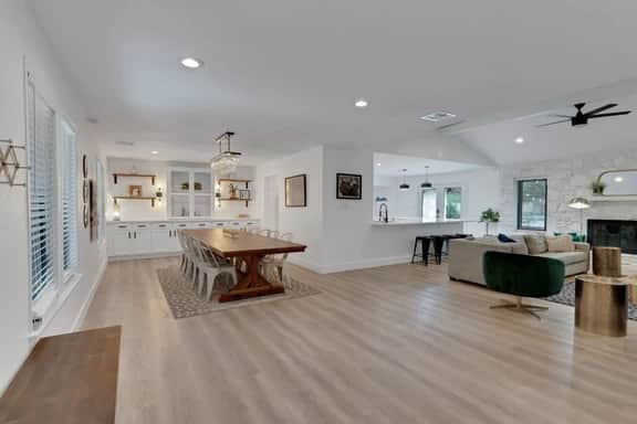 Austin Oasis: 5-BR Home w/ Pool & Cozy Fire Pit