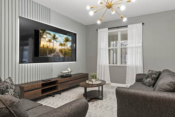BLISS - 9BDR/SLEEPs 30/MOVIEs ROOM & POOL!