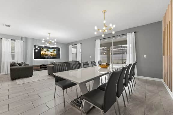 BLISS - 9BDR/SLEEPs 30/MOVIEs ROOM & POOL!