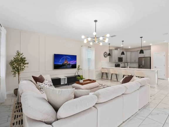 SUPER AMUSING- 9BDR/5BA MOVIEs ROOM & SLEEPs 34!