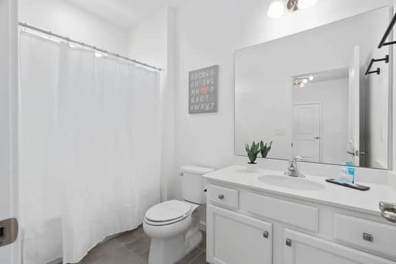 FANCY- 15BDR/17BAs| HUGE 7,000SQFT HOME|