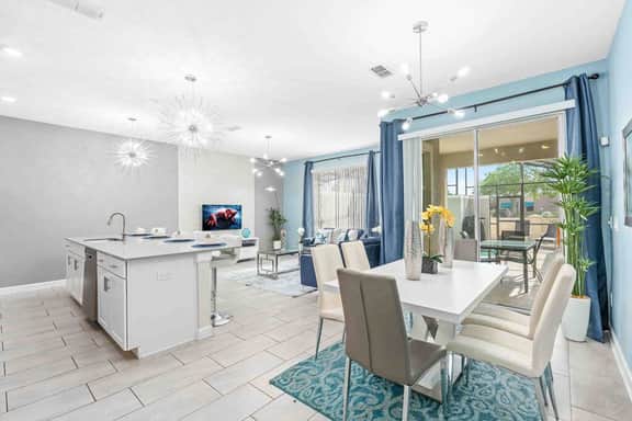 SUPER DOPE-  Home w POOL & AMENITIEs!