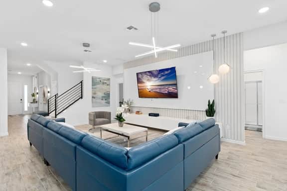 RITZY - 9BDRs/9BAs w/ThemeRooms/LOFT & POOL!