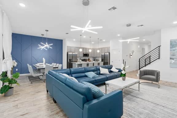 RITZY - 9BDRs/9BAs w/ThemeRooms/LOFT & POOL!