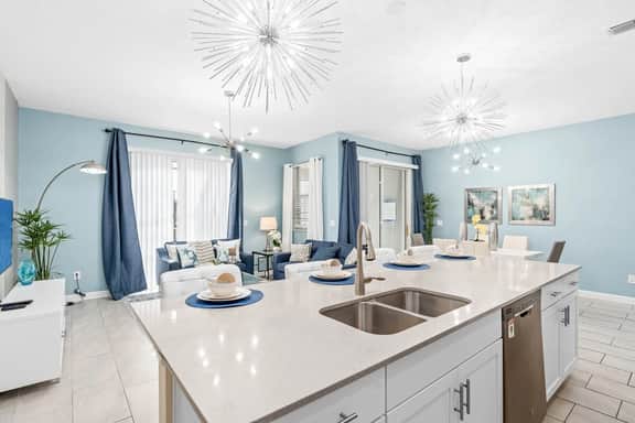 DOPE- FUN/Electric  Home W/POOL & AMENITIEs!