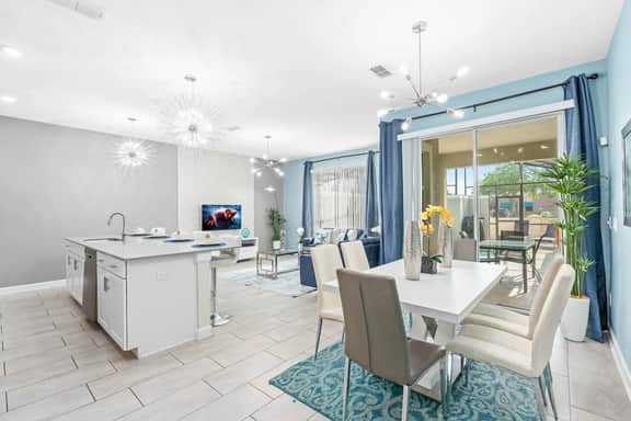 DOPE- FUN/Electric  Home W/POOL & AMENITIEs!