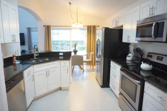 5-Bedroom/10 ppl /Club House