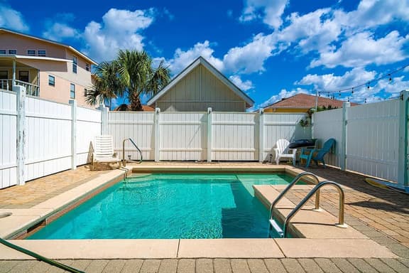 7414 South Thomas