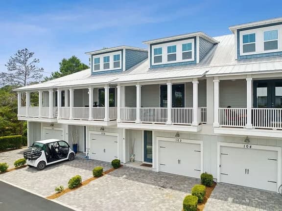 4923 East Destin 4