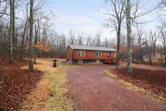 PA- 235 HILLARY DR W