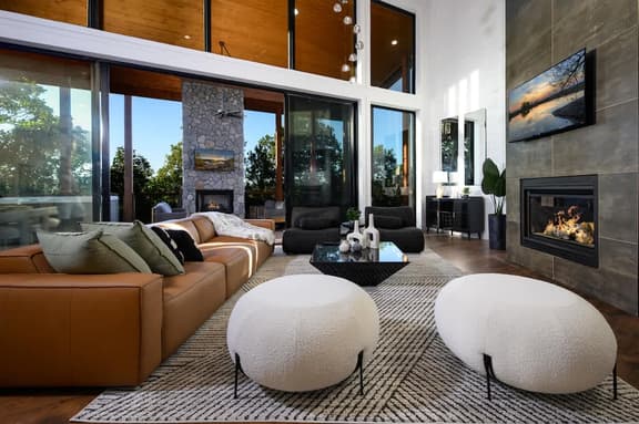 386 Forrest Brook