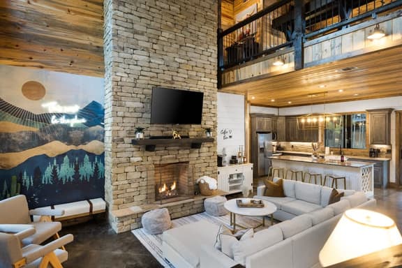xNew Waterside Retreat: Private Stock Pond/Hot Tub
