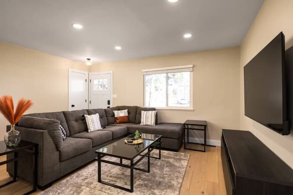 Highly sought after 2BR location in Denver!