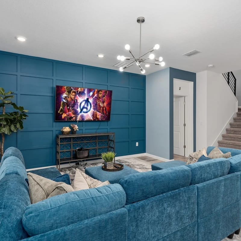 BLUE- SLEEPs 24 w/POOL & MOVIE LOFT!