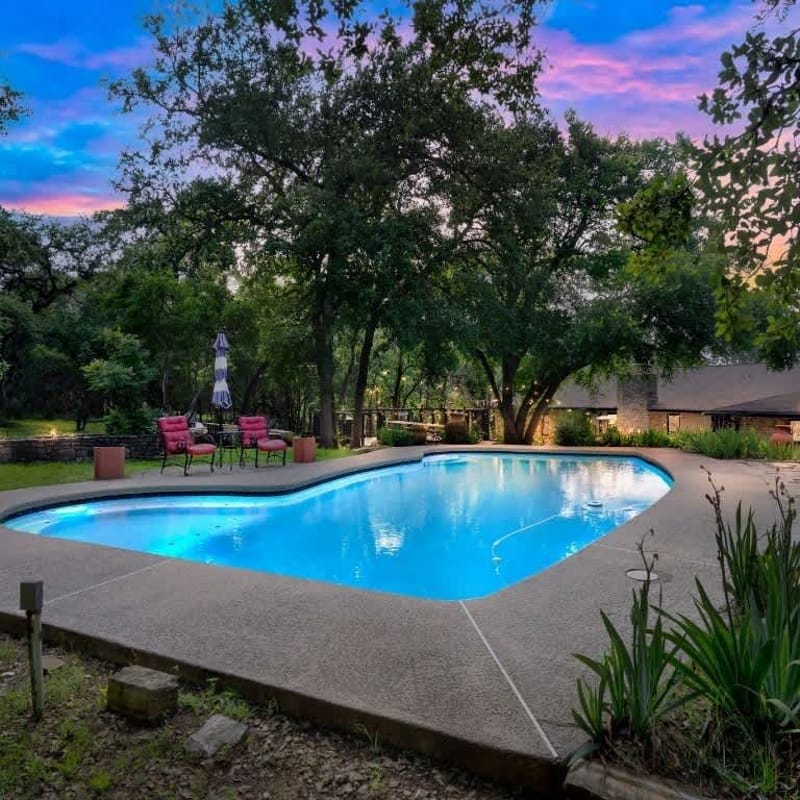 Austin Oasis: 5-BR Home w/ Pool & Cozy Fire Pit