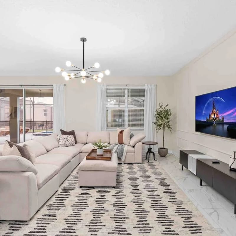 SUPER AMUSING- 9BDR/5BA MOVIEs ROOM & SLEEPs 34!